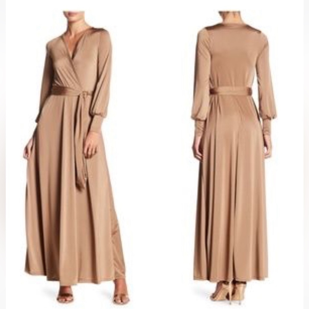 NWT Romeo and Juliet couture maxi dress in gold sz XS